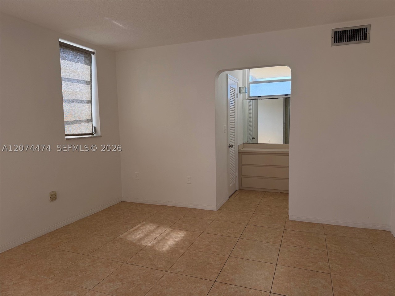 2910 Point East Dr #M514 - Photo 6 of 17