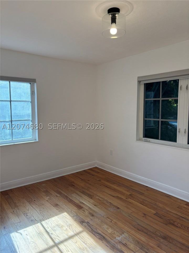 447 Blue Rd - Photo 5 of 7