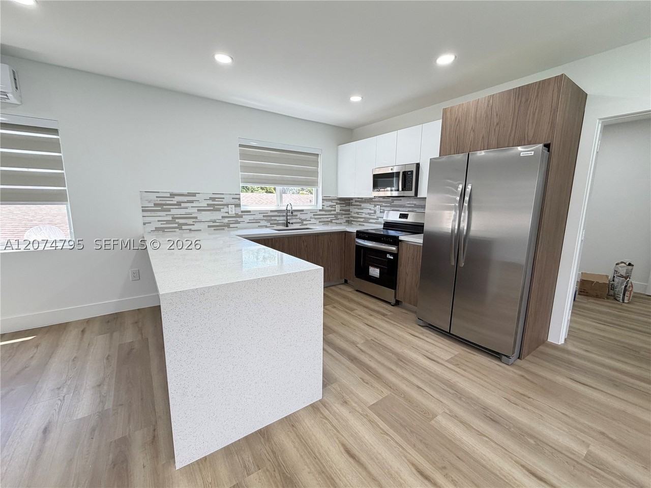 311 Sw 27th Ave #317 - Photo 3 of 39