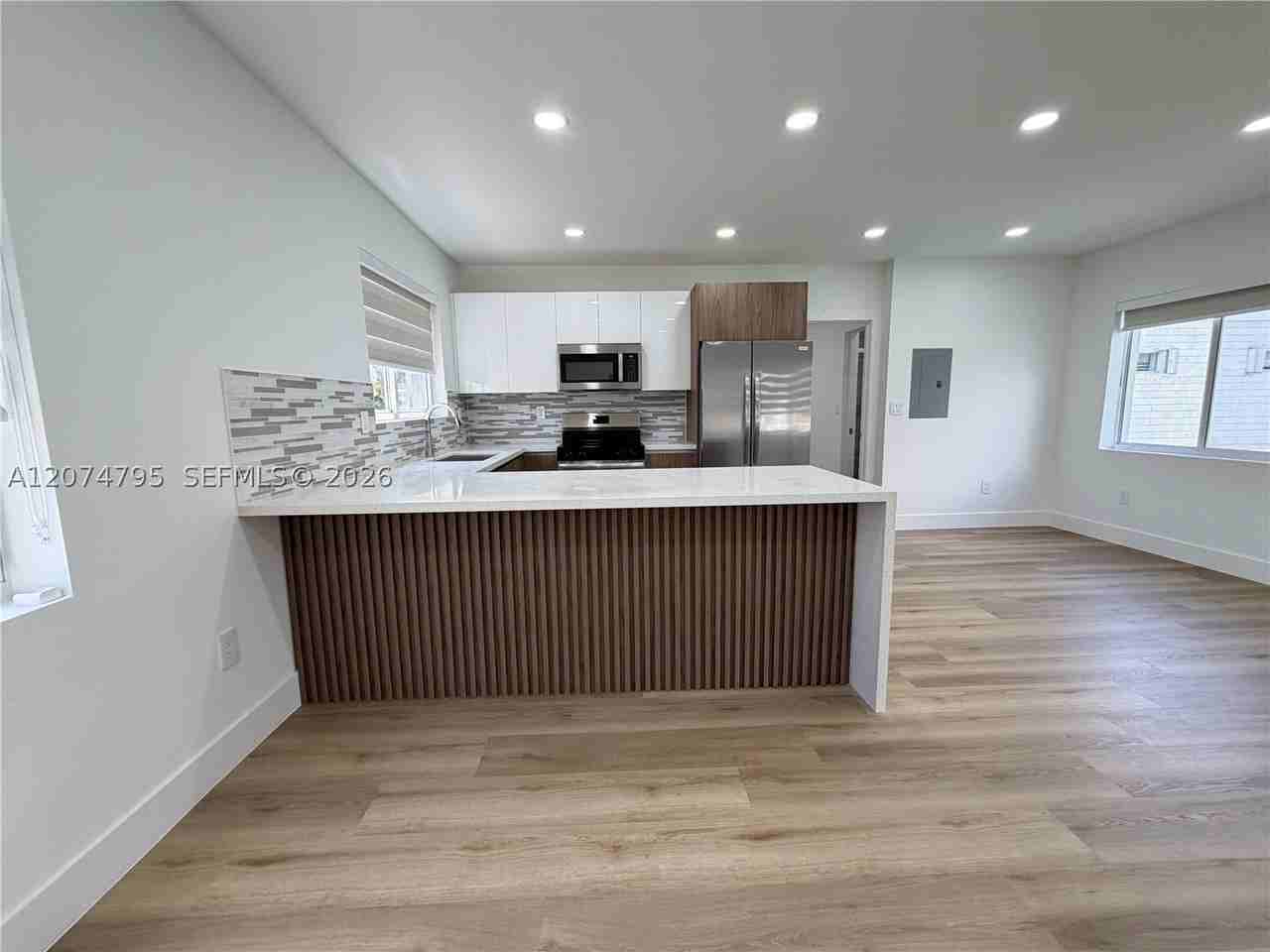 311 Sw 27th Ave #317 - Photo 6 of 39