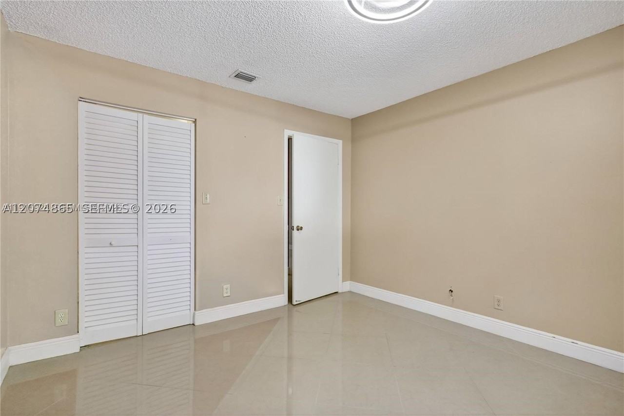 9407 Sw 138th Pl #9407 - Photo 6 of 13