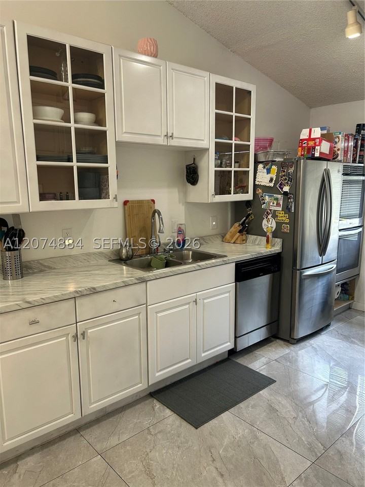 5587 Park Rd #5587 - Photo 5 of 20