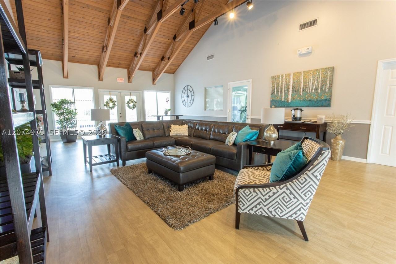 2023 S Semoran Blvd #D - Photo 3 of 12