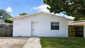 featured image of 2250 Nw 4th Ct