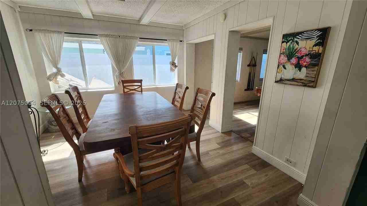 482 Ne 8th Ave #482 - Photo 7 of 20