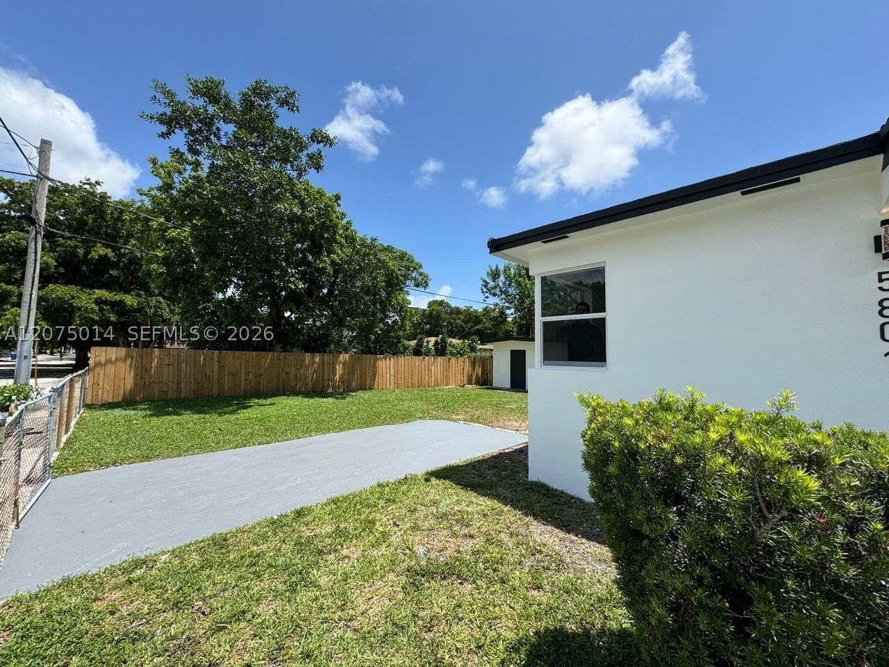 5801 Nw 11th Ave #B - Photo 3 of 21