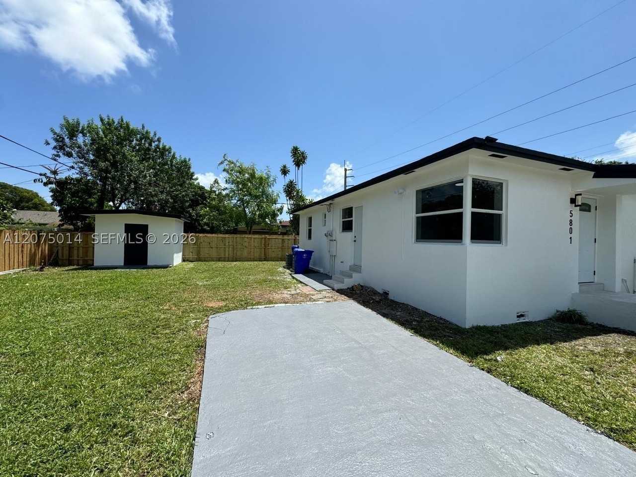 5801 Nw 11th Ave #B - Photo 4 of 21