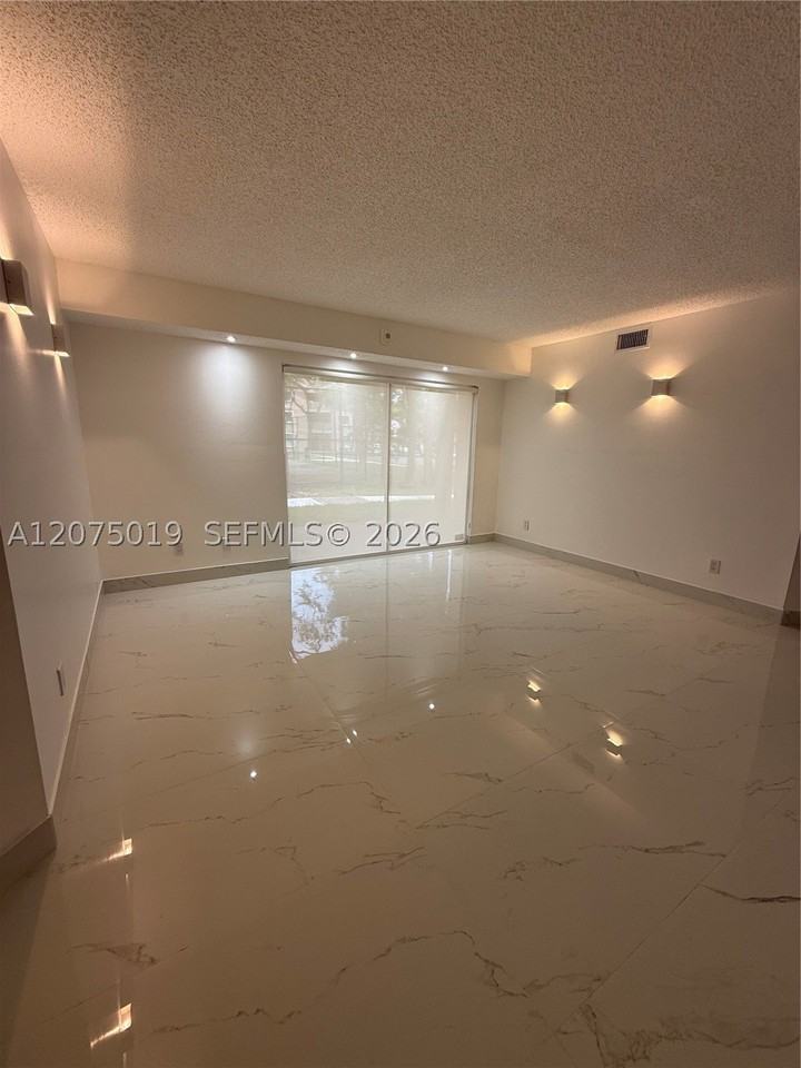 15781 Sw 106th Ter #104 - Photo 4 of 29