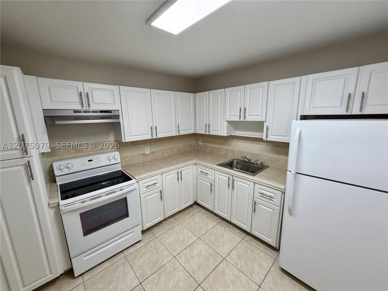 2025 Ne 164th St #608 - Photo 4 of 16