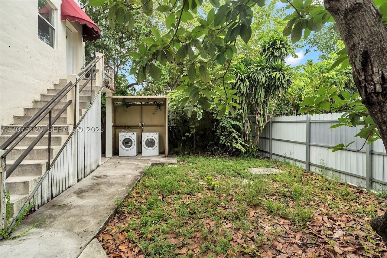 1137 Nw 29th Ter #1137 - Photo 5 of 25