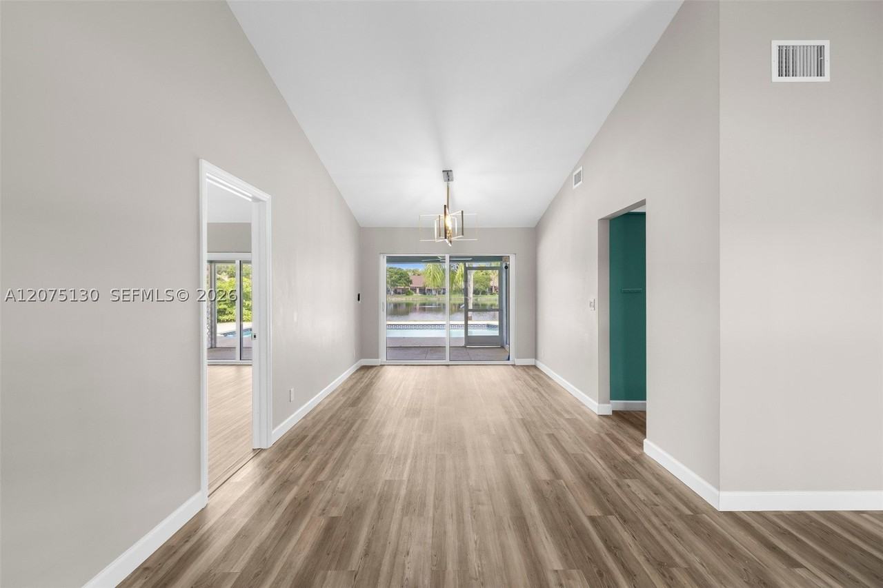 1151 Nw 78th Ter - Photo 6 of 50