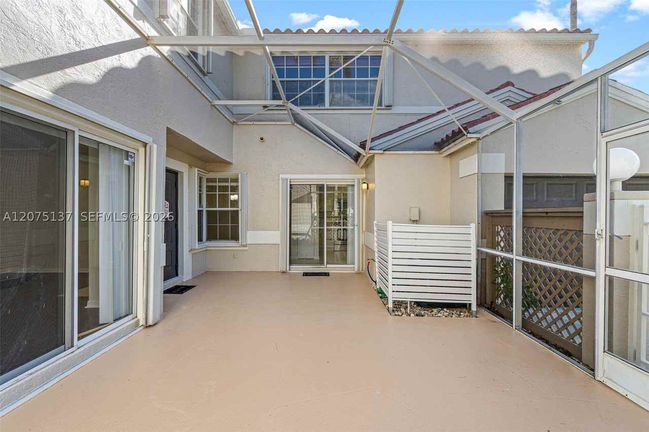 10936 Long Boat Dr - Photo 4 of 40