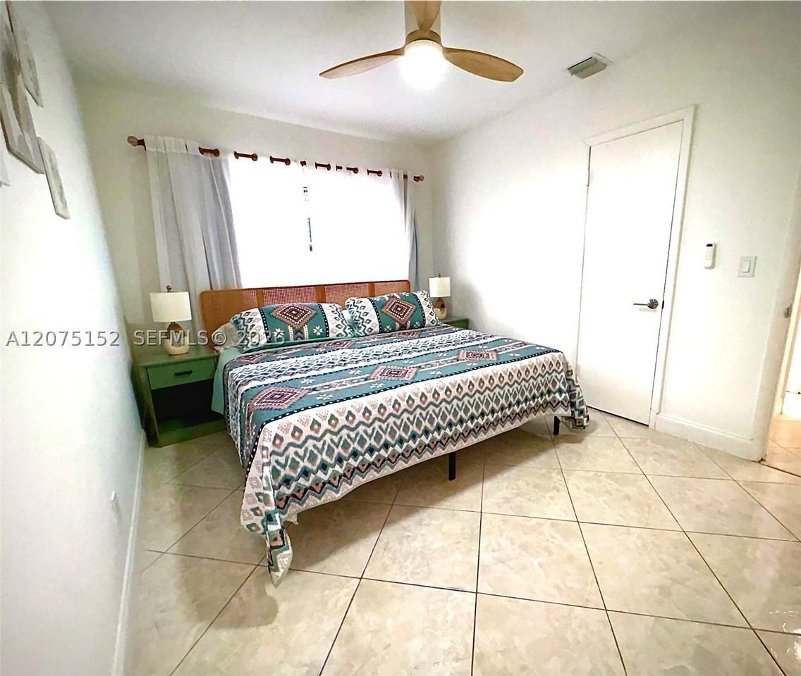 14500 Ne 5th Ct - Photo 6 of 13
