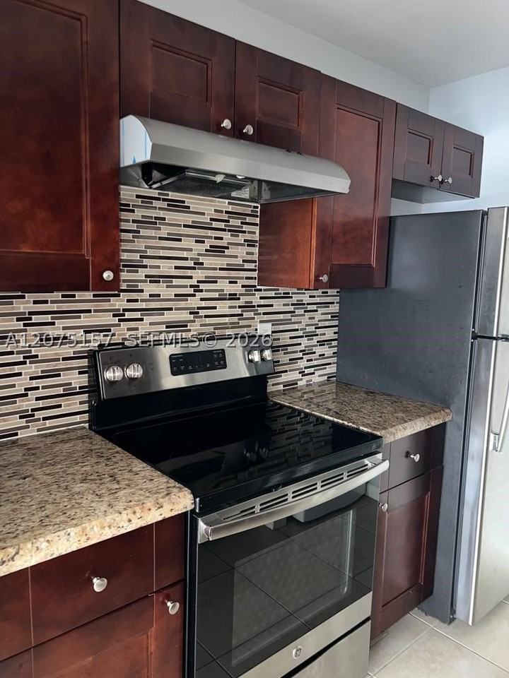 10112 Twin Lakes Dr #11E - Photo 2 of 13
