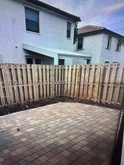 11281 Nw 88th St - Photo 5 of 6
