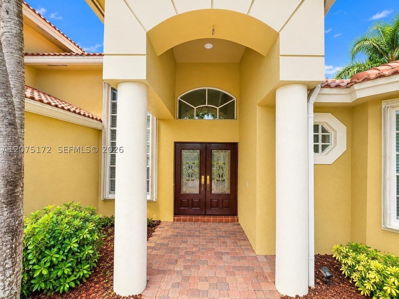 5116 Nw 57th Ter - Photo 6 of 39