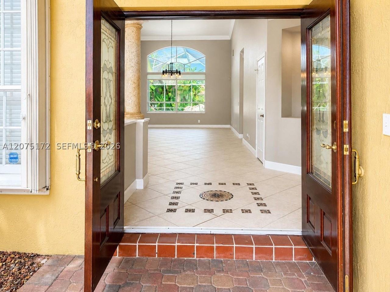 5116 Nw 57th Ter - Photo 7 of 39