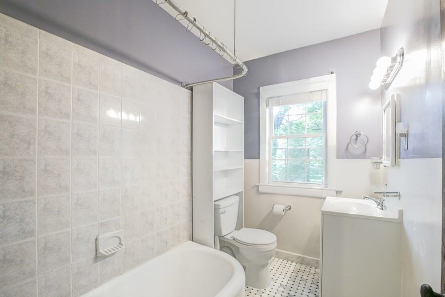 318 Rhode Island Ave Ne #302 - Photo 6 of 11