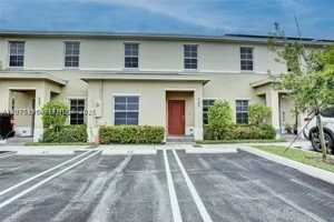 featured image of 565 Ne 5th Pl