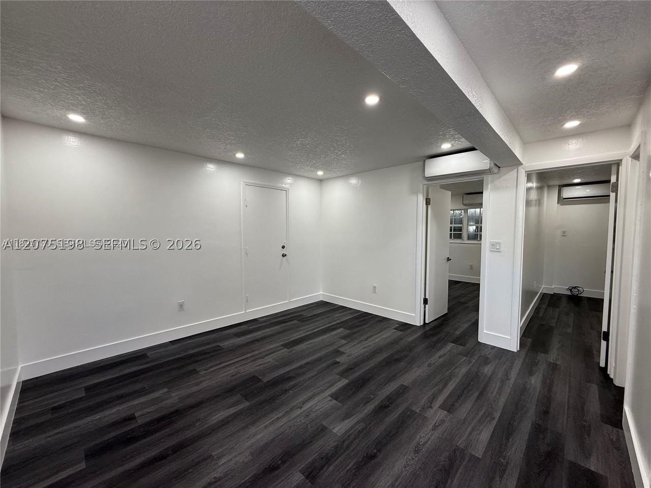 130 Nw 32nd Ct #2 - Photo 3 of 13