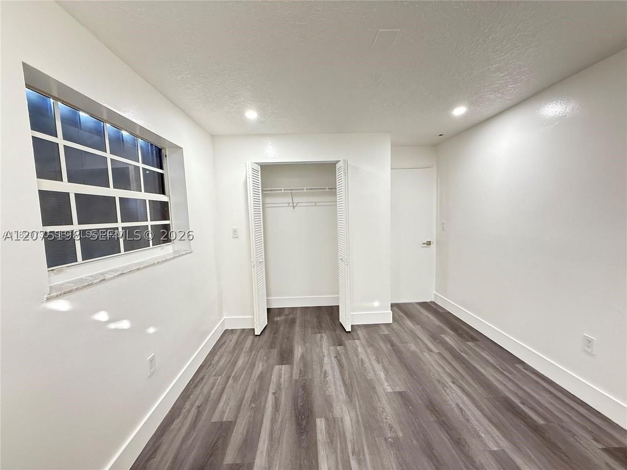 130 Nw 32nd Ct #2 - Photo 5 of 13