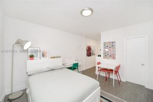 featured image of 770 Ne 123rd St #20