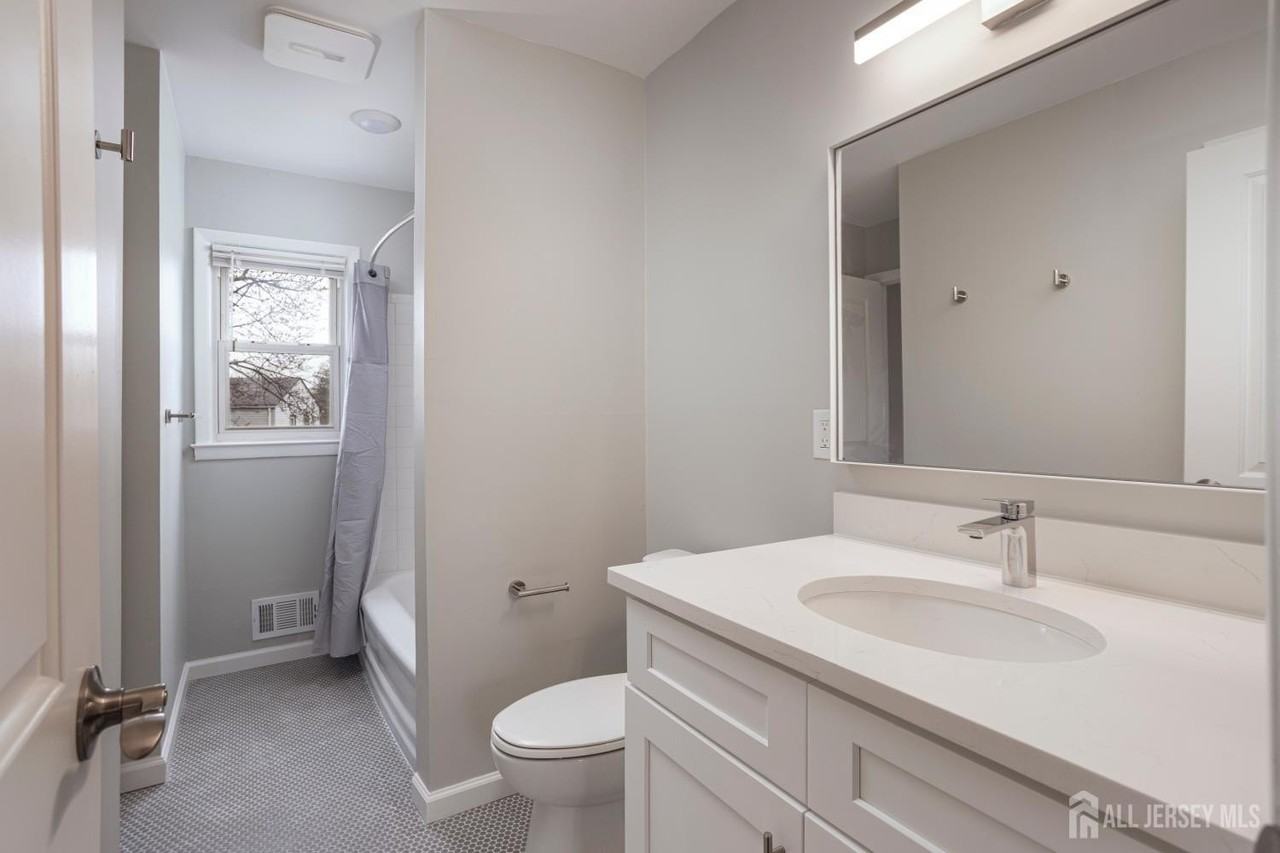 16 Outcalt Rd - Photo 7 of 29
