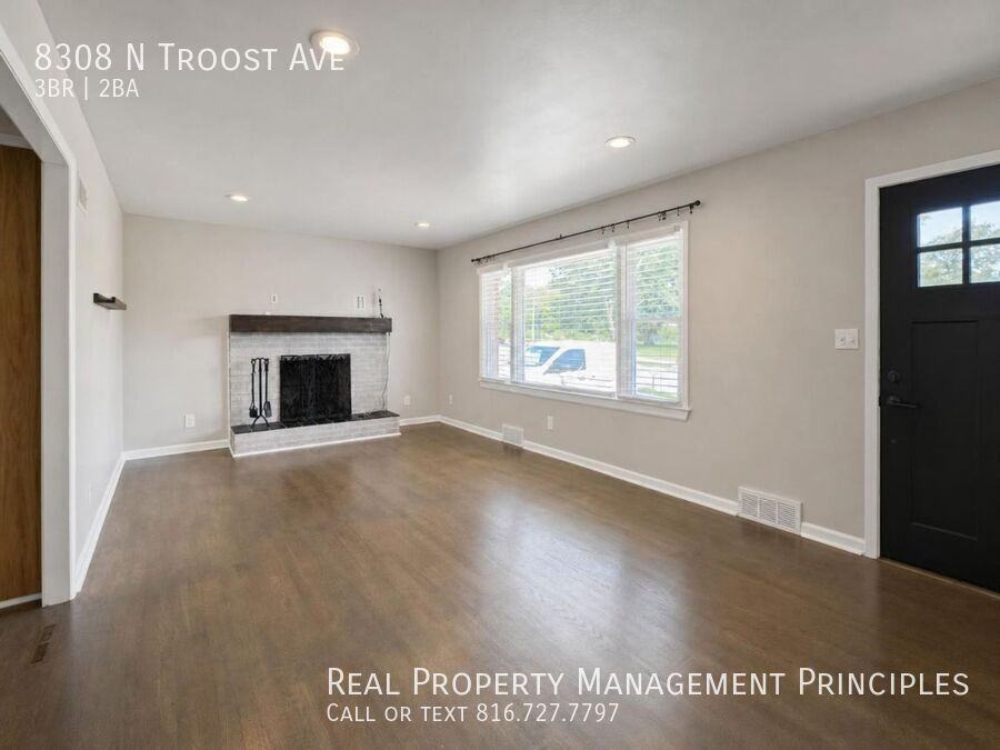 8308 N Troost Ave - Photo 2 of 26