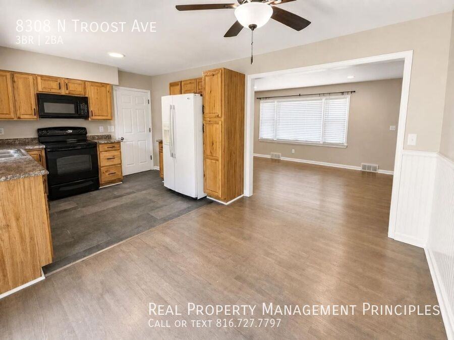 8308 N Troost Ave - Photo 6 of 26