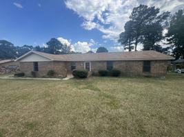 featured image of 1619 Leawood Dr #1