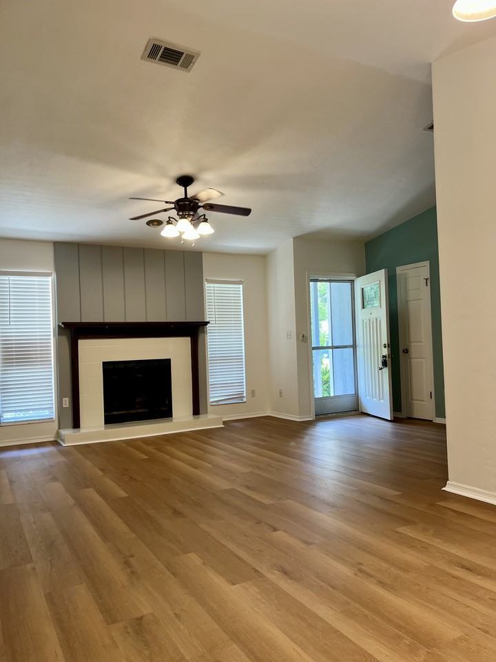 6502 Nw 27th St - Photo 5 of 23