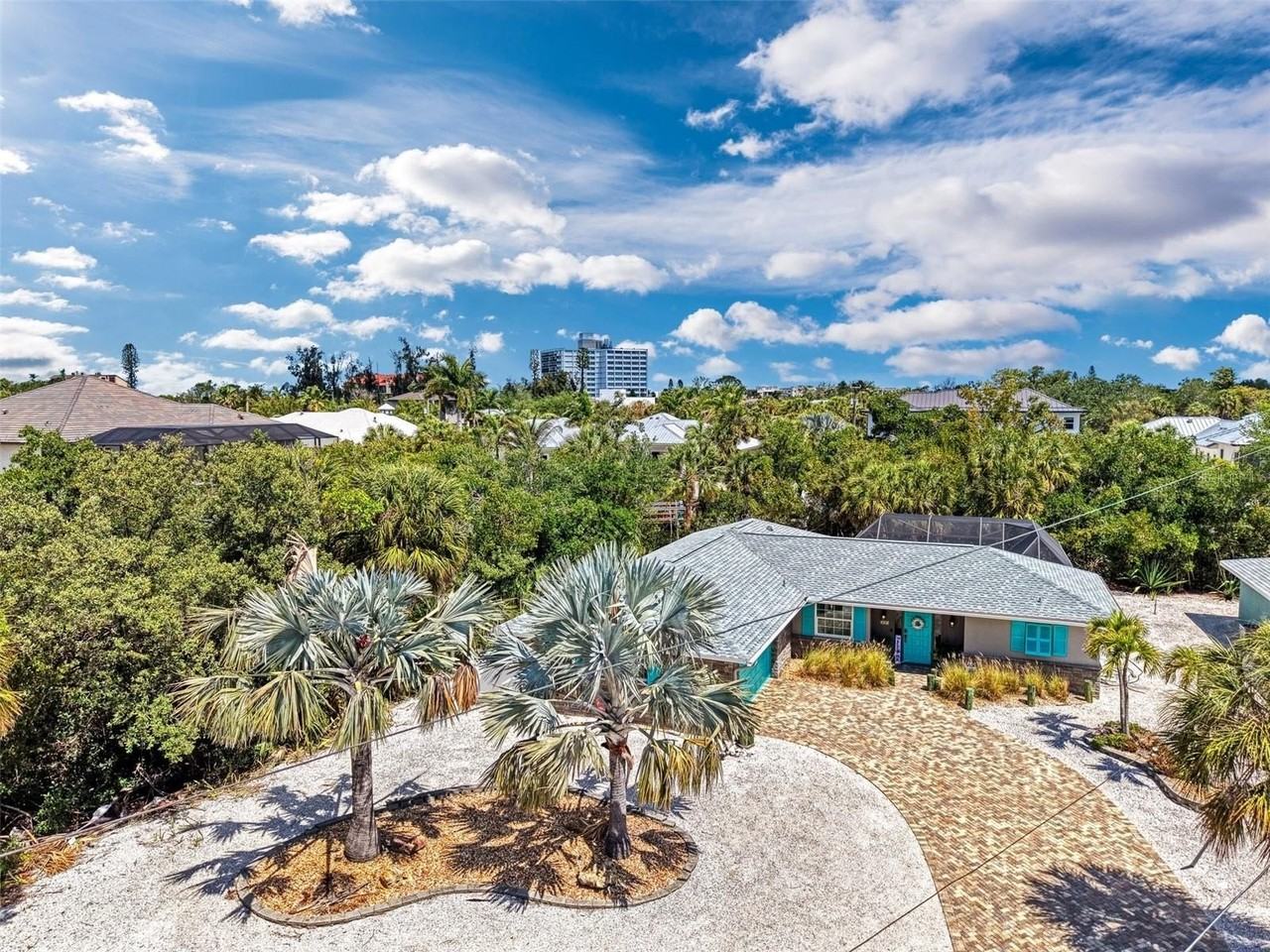 307 Avenida De Paradisio - Photo 2 of 50