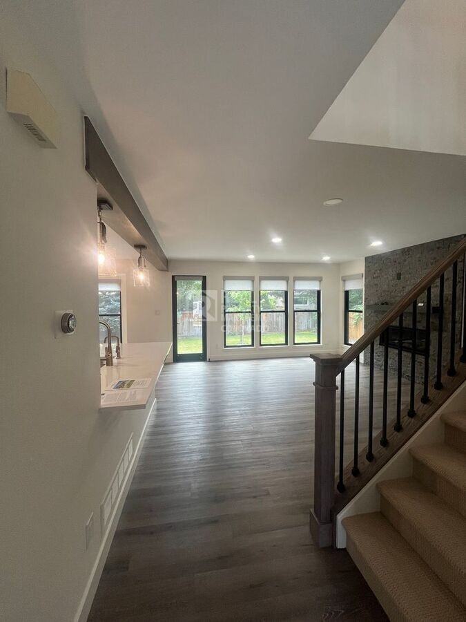 8832 Sundrop Way - Photo 3 of 42