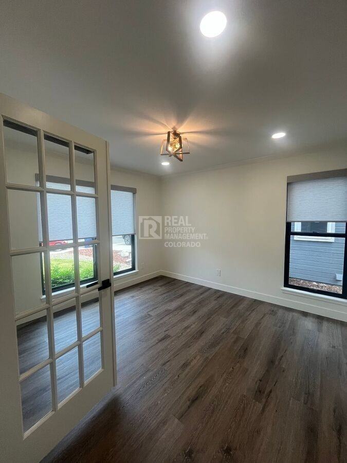 8832 Sundrop Way - Photo 6 of 42