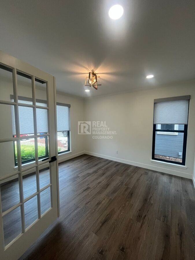 8832 Sundrop Way - Photo 7 of 42