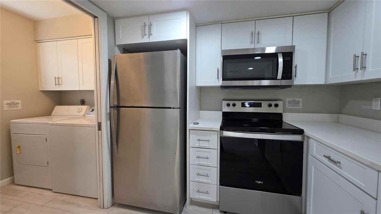 2515 Bayshore Gardens Pkwy #12 - Photo 4 of 17