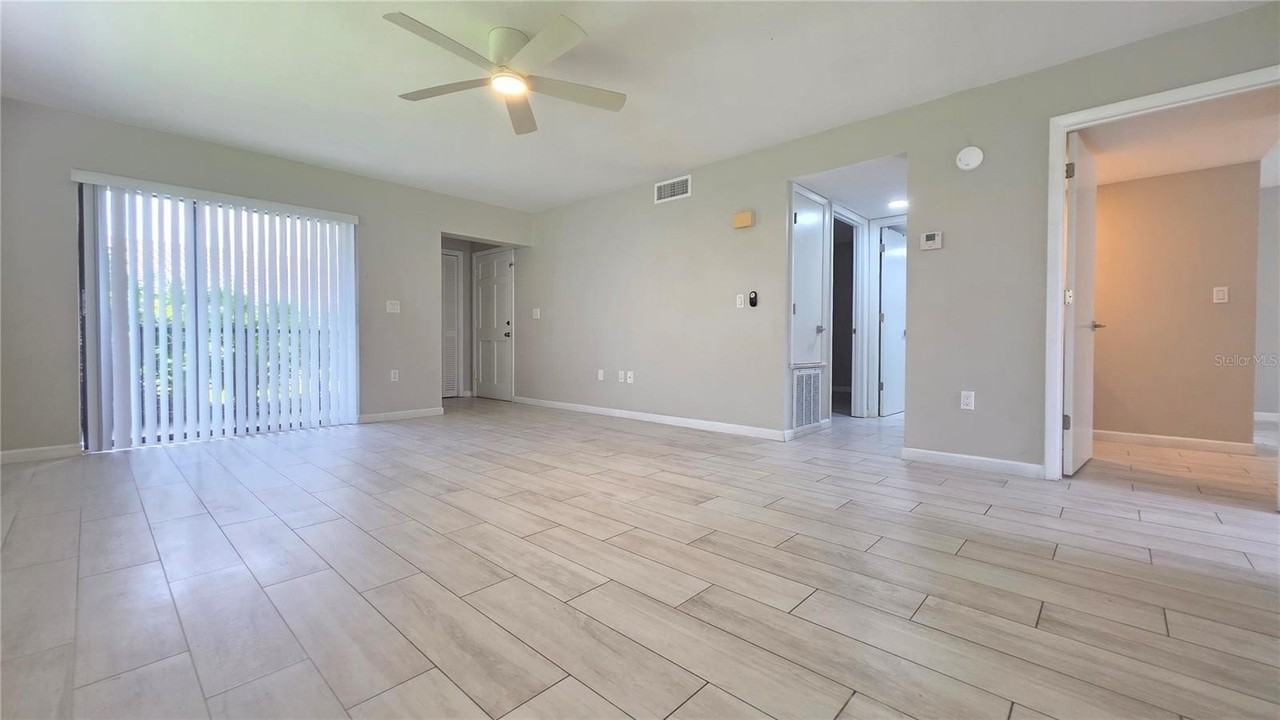 2515 Bayshore Gardens Pkwy #12 - Photo 5 of 17