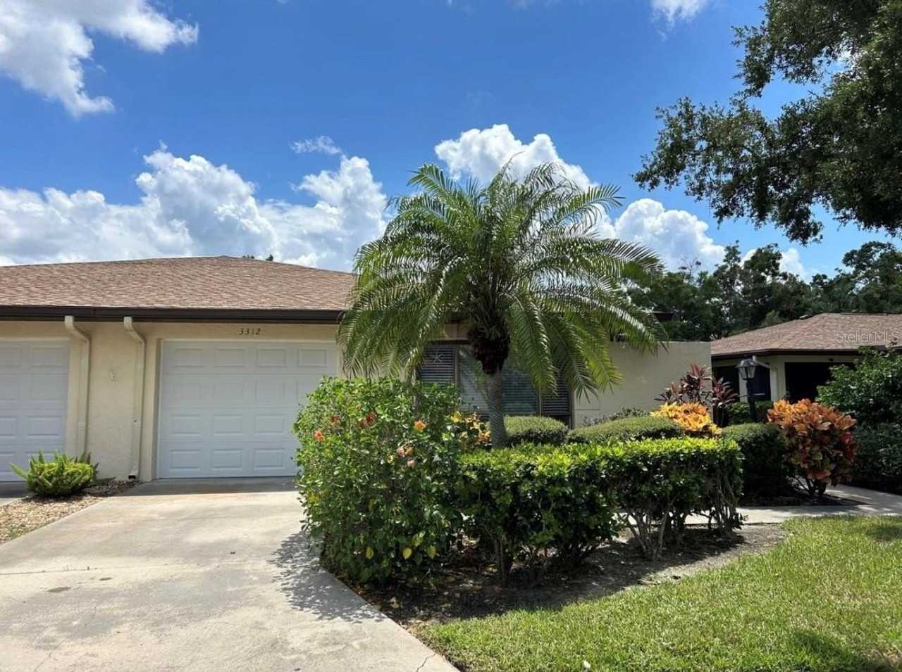 3312 Vivienda Blvd - Photo 2 of 20