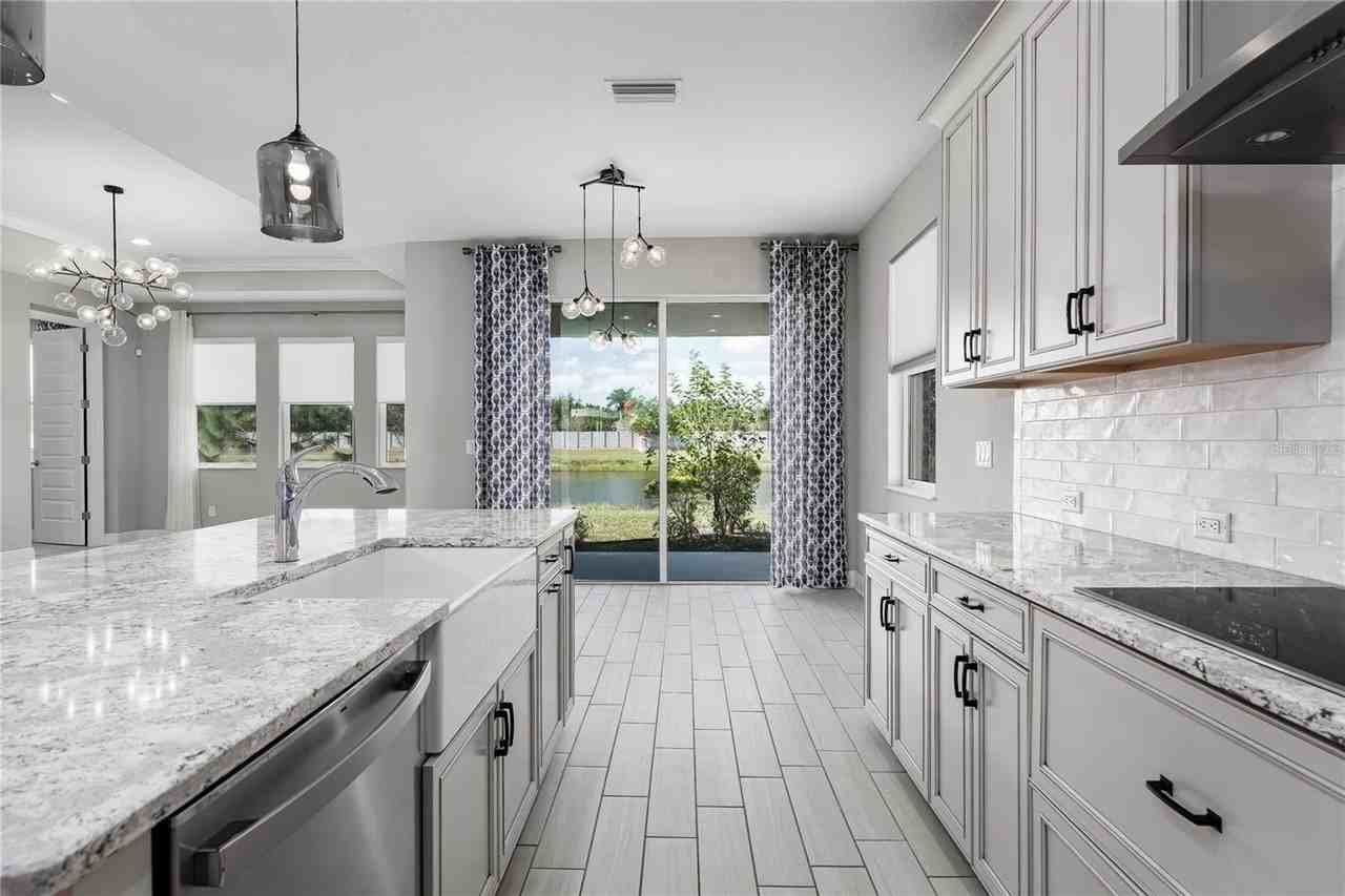 3603 Quiet Dr - Photo 5 of 41