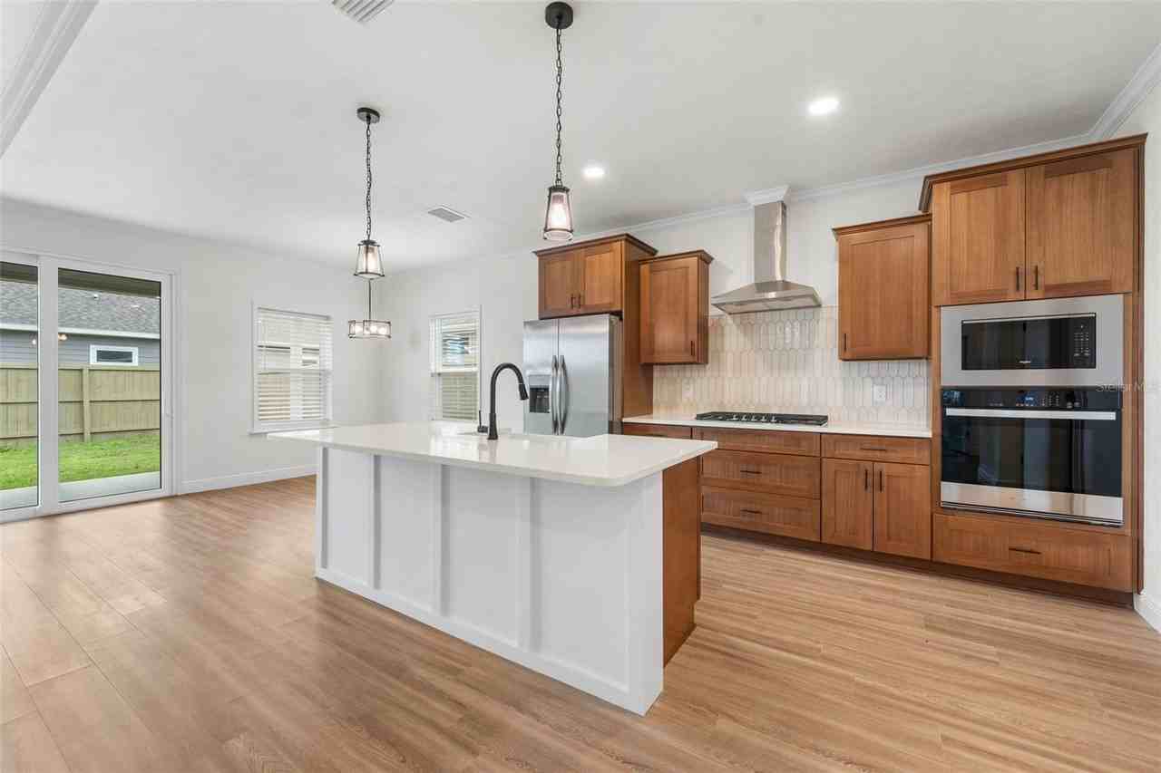 6735 Sw 10th Ln - Photo 6 of 33