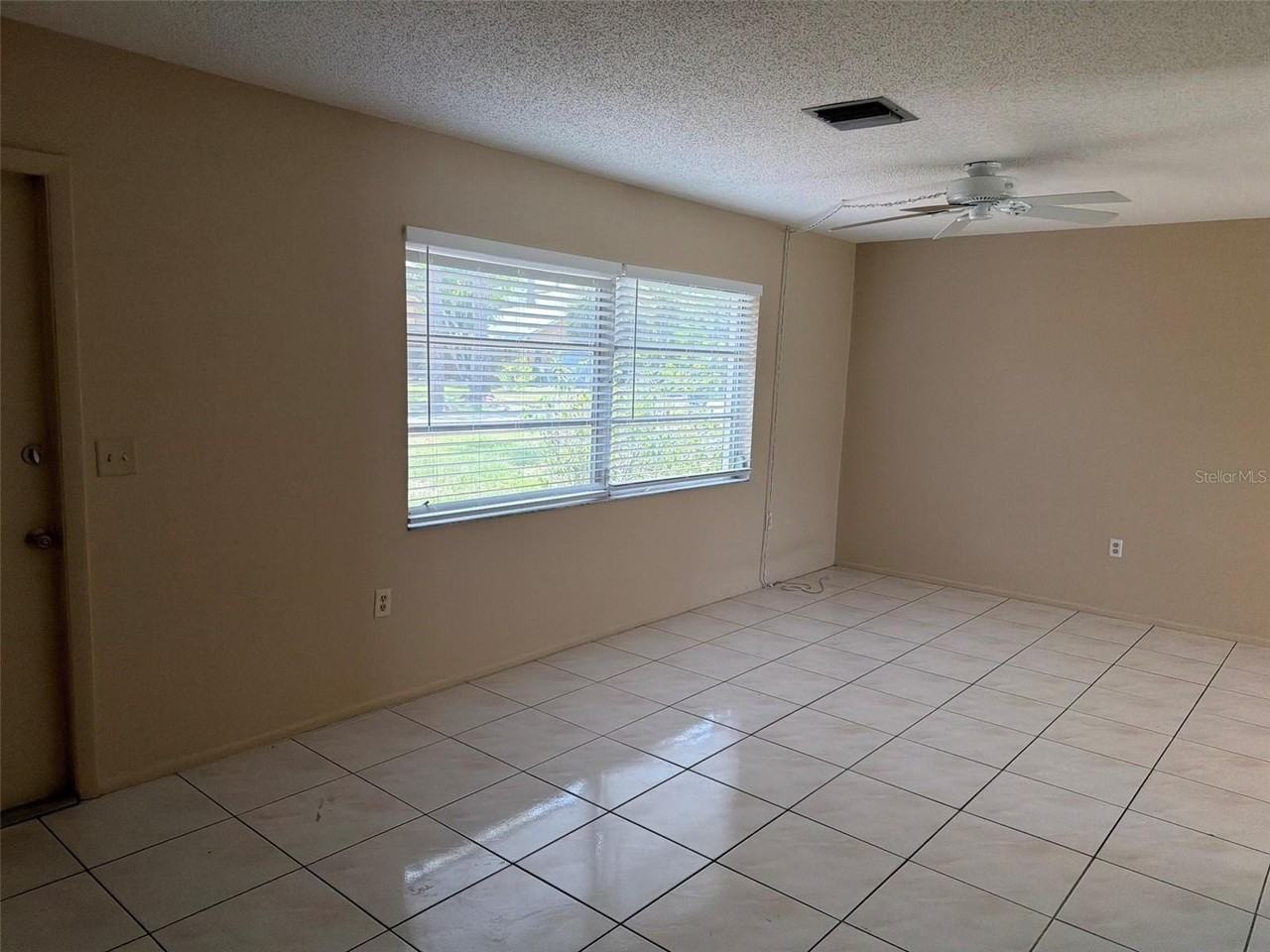 5964 Diana Rd - Photo 3 of 21