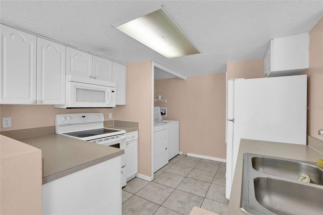 2918 Fan Palm Dr #MAIN - Photo 4 of 12