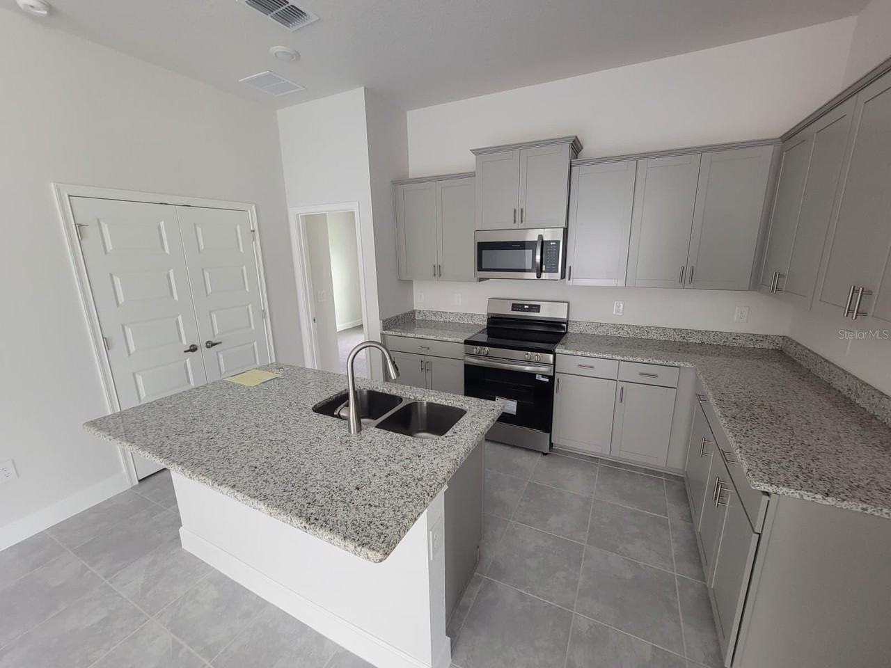 2170 Nw 23rd Loop - Photo 2 of 19