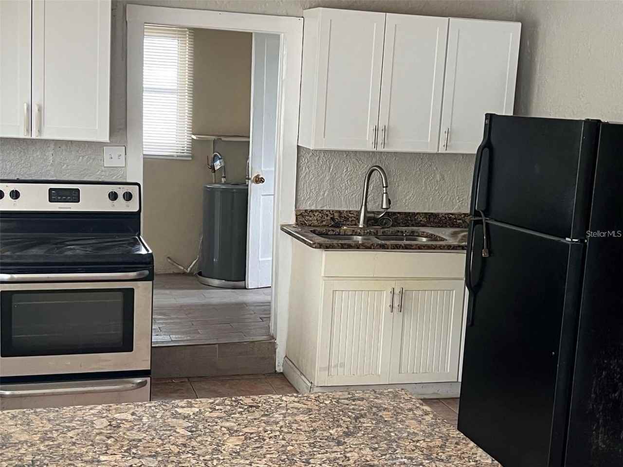 1450 Wakulla Way - Photo 4 of 4