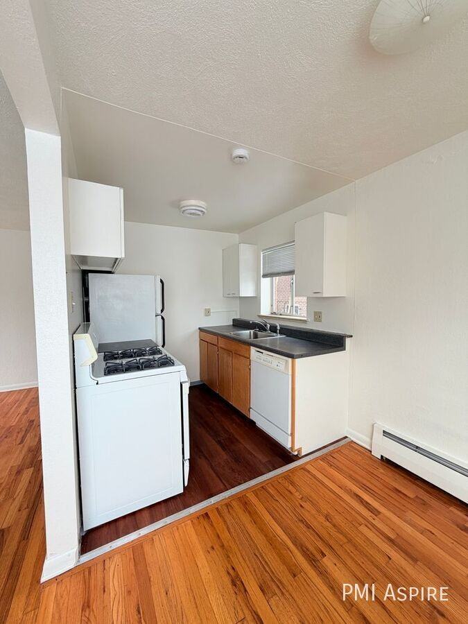 24 S Pennsylvania St #6 - Photo 2 of 8