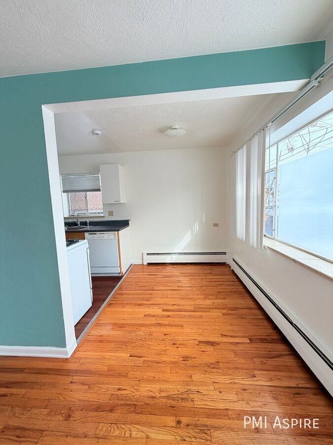24 S Pennsylvania St #6 - Photo 3 of 8