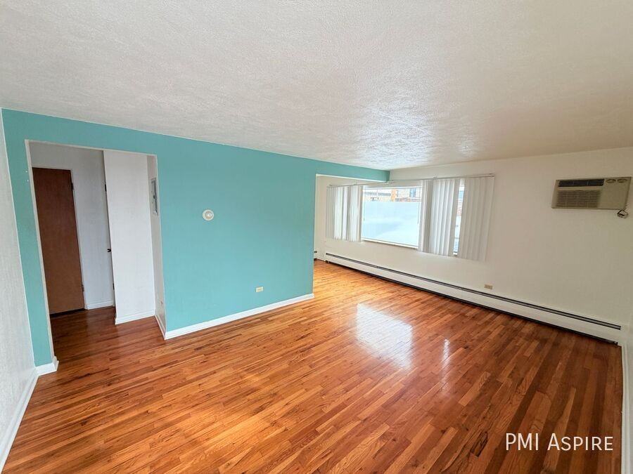 24 S Pennsylvania St #6 - Photo 4 of 8