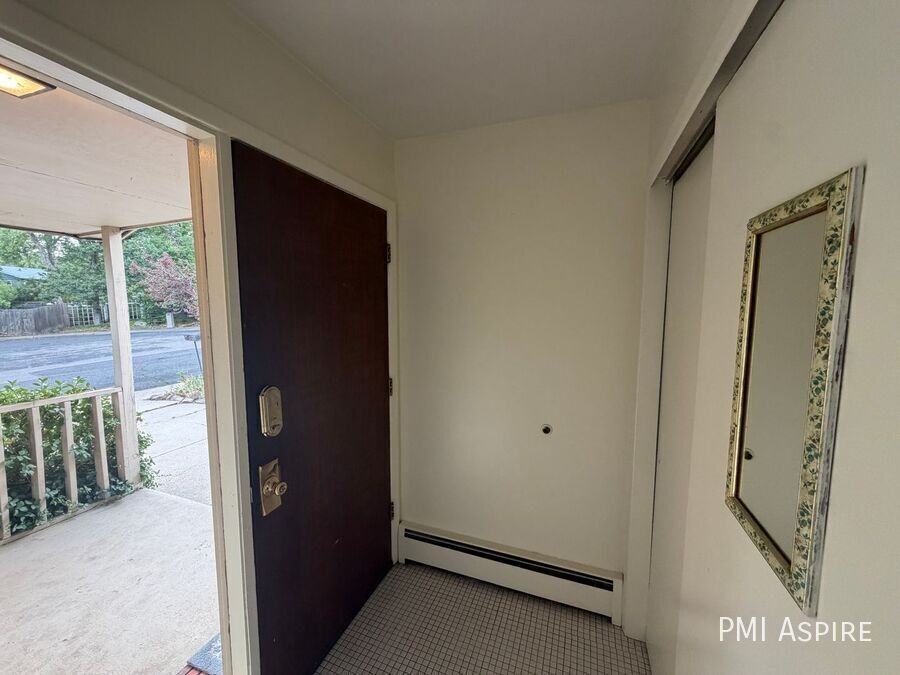 1675 Nugget Ct - Photo 2 of 21