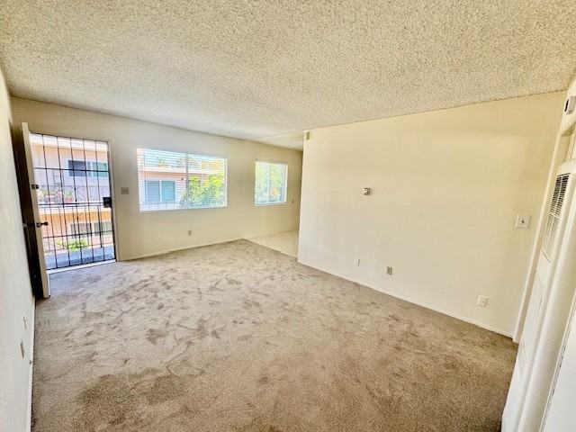 4652 E Mountain View Dr #H - Photo 4 of 16