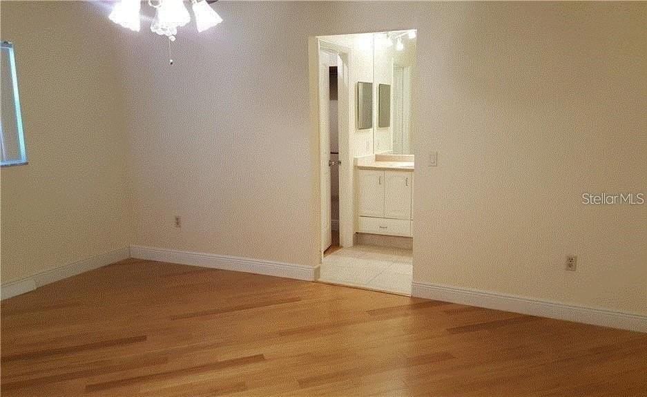 637 Peachwood Dr - Photo 7 of 9